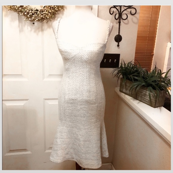 Tuleh Dresses & Skirts - TULEH Stunning White W Silver Flecks Formal Dress!